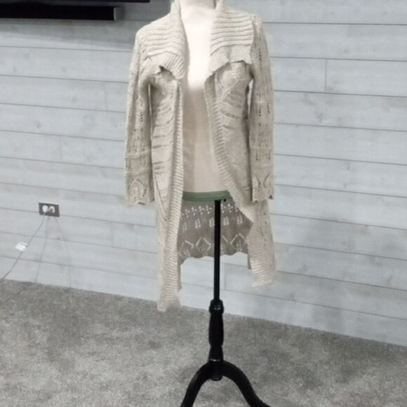 American Rag long sleeve open front cardigan with crochet sleeves and bottom - Picture 1 of 4